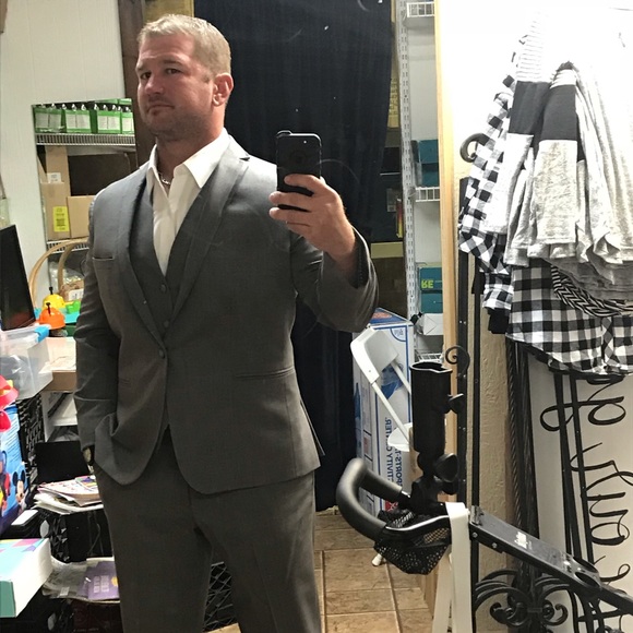 Meet your Posher, Josh - Picture 1 of 1